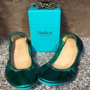 Size 8 Emerald Tieks